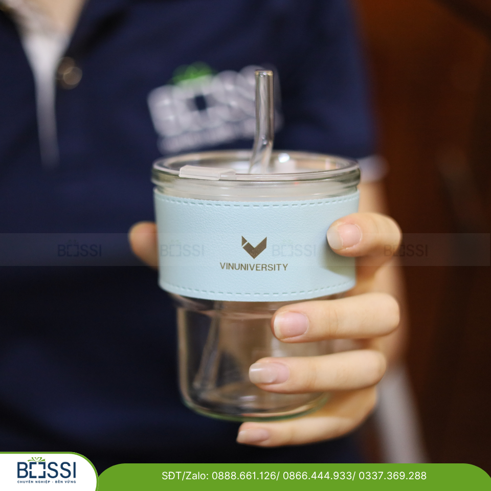 Cốc sứ 450ml quà tặng in logo Việt Á Gold Cốc sứ in logo VinUni