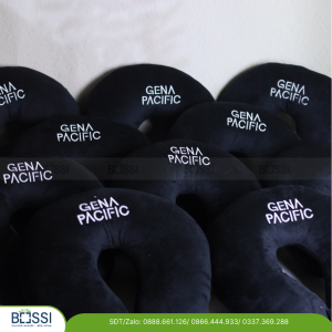 Gối chữ U in logo GENA
