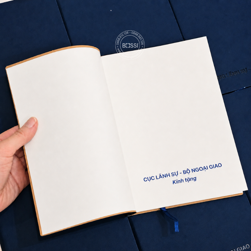 Sổ tay A5 gáy xoắn in logo HTI Sổ Tay A5 In Logo Cục Lãnh Sự